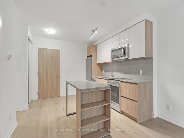 506 - 3100 Keele St
