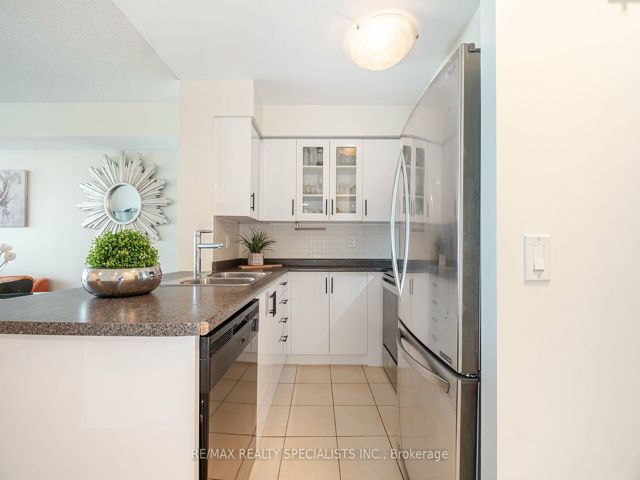 1609 - 235 Sherway Gardens Rd