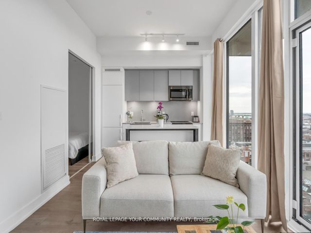 1106 - 270 Dufferin St