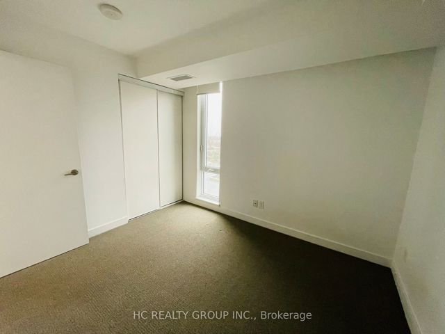 1219 - 160 Flemington Rd