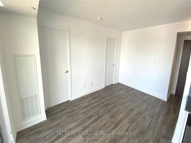 1219 - 160 Flemington Rd