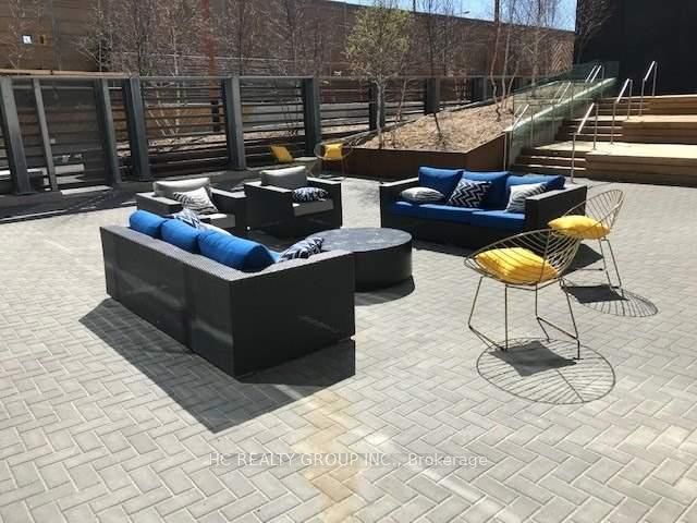 1219 - 160 Flemington Rd