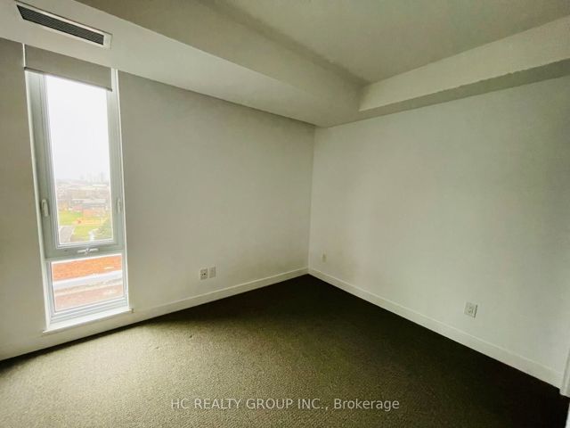 1219 - 160 Flemington Rd