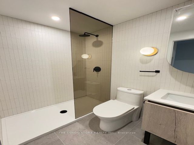 413 - 2625 Dundas St W