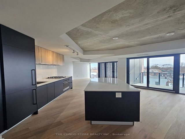 415 - 2625 Dundas St W
