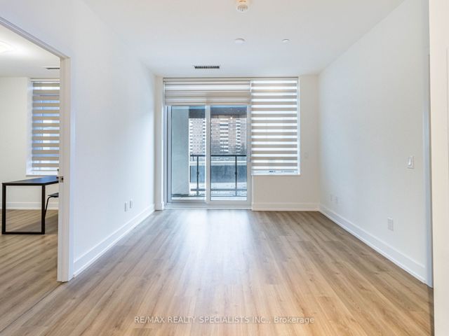 236 - 5 Mabelle Ave