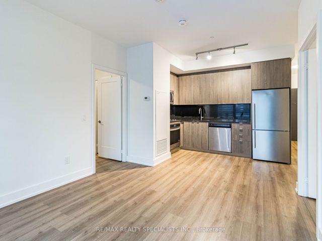 236 - 5 Mabelle Ave