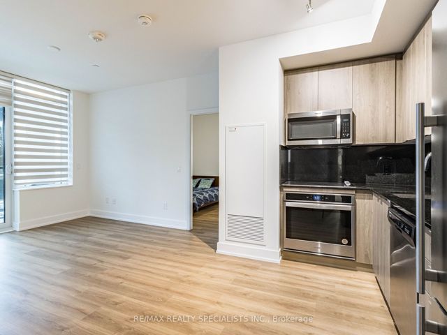 236 - 5 Mabelle Ave