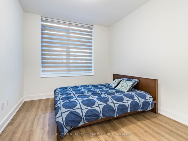 236 - 5 Mabelle Ave