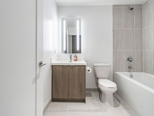 236 - 5 Mabelle Ave