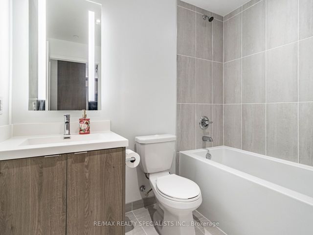 236 - 5 Mabelle Ave