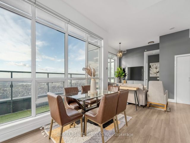 LPH08 - 2220 Lakeshore Blvd