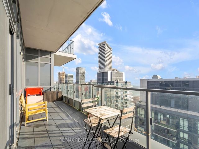 LPH08 - 2220 Lakeshore Blvd