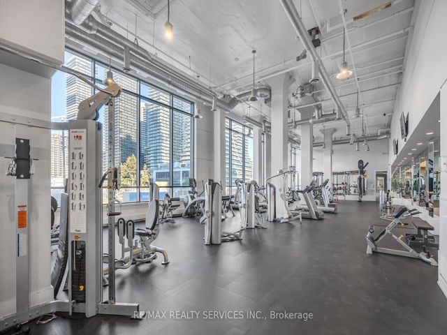 LPH08 - 2220 Lakeshore Blvd