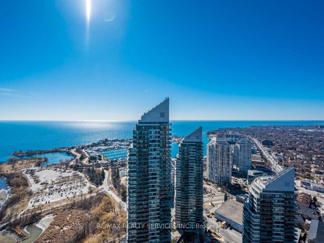 LPH08 - 2220 Lakeshore Blvd