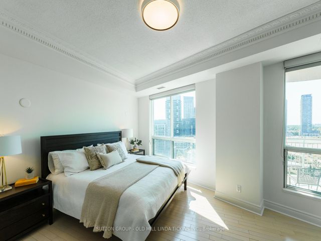 LPH08 - 2111 Lake Shore Blvd W