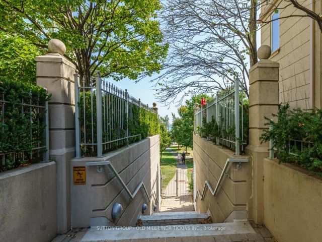 LPH08 - 2111 Lake Shore Blvd W