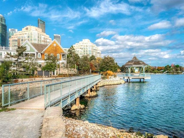 313 - 110 Marine Parade Dr