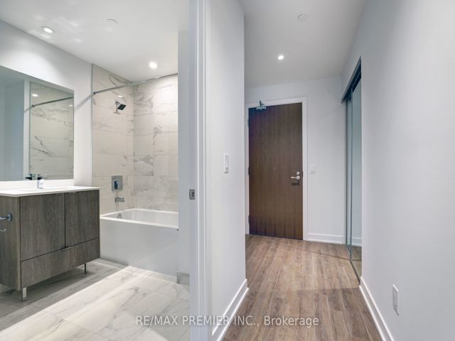 2703 - 1928 Lake Shore Blvd W