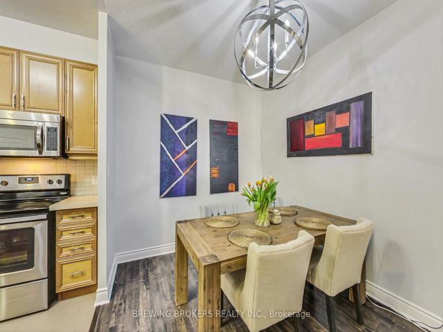 114 - 25 Earlington Ave