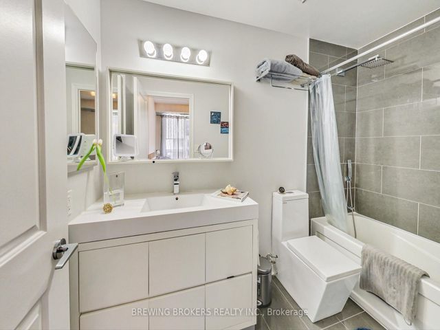 114 - 25 Earlington Ave