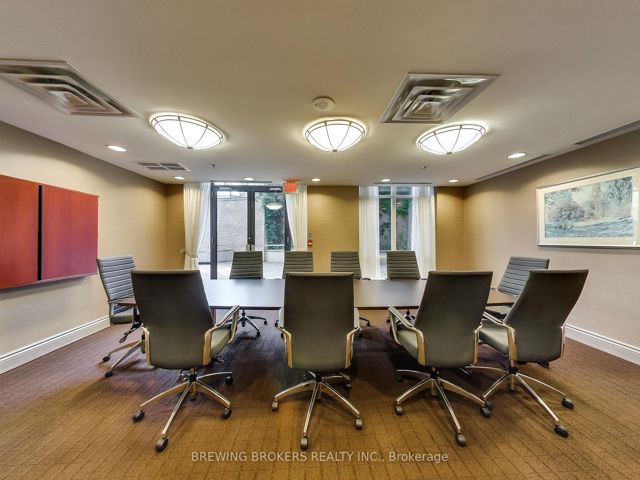 114 - 25 Earlington Ave