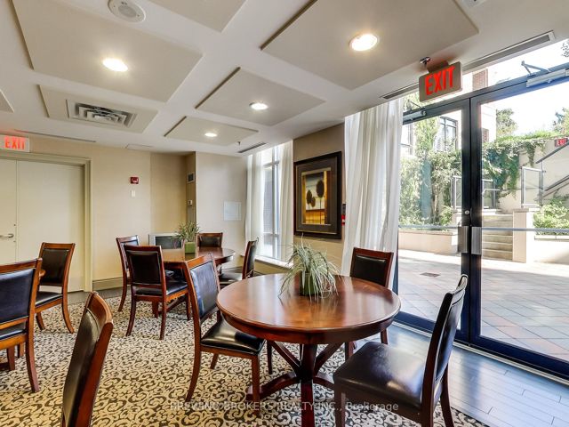 114 - 25 Earlington Ave