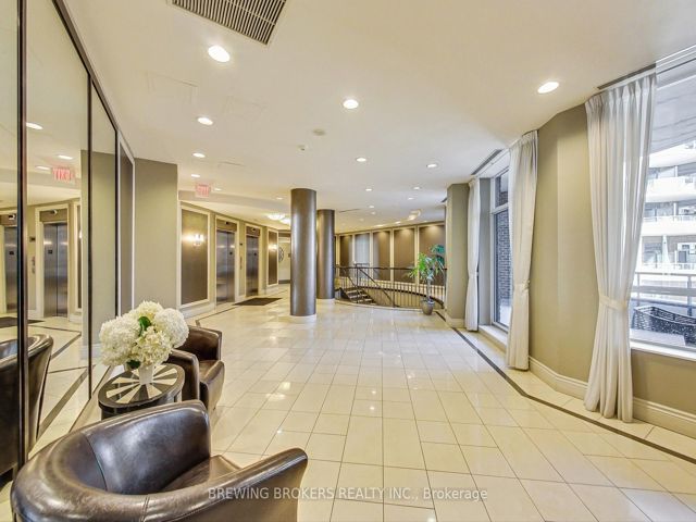 114 - 25 Earlington Ave