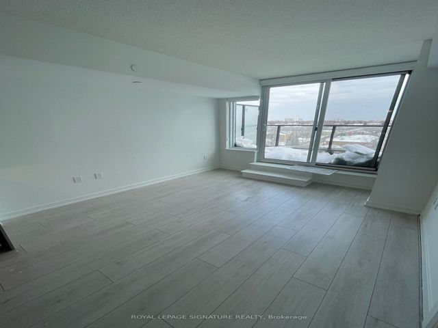 812 - 556 Marlee Ave