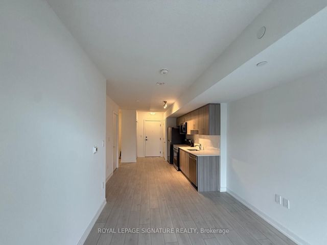 812 - 556 Marlee Ave
