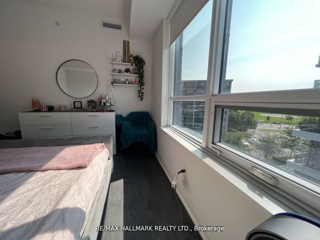545 - 26 Gibbs Rd