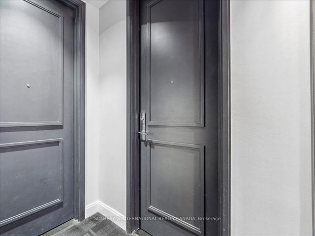 915 - 90 Park Lawn Rd
