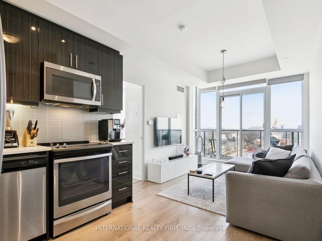 1403 - 17 Zorra St