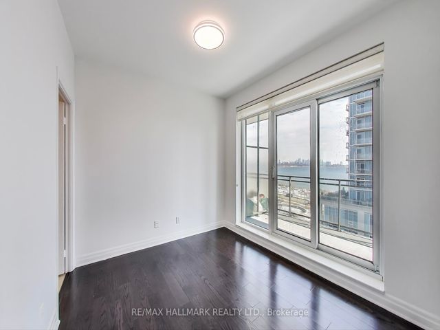 809 - 2119 Lake Shore Blvd W