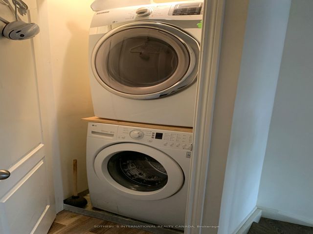 207 - 3609 Lake Shore Blvd W