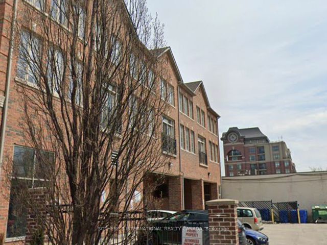 207 - 3609 Lake Shore Blvd W