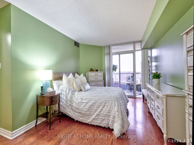 409 - 3 Rowntree Rd