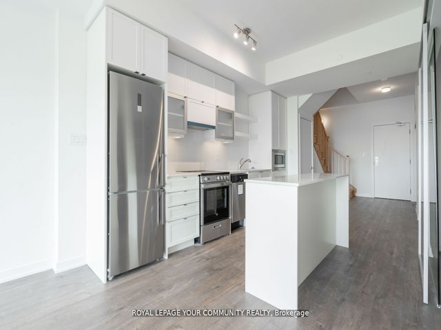 803 - 2433 Dufferin St