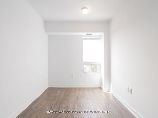 803 - 2433 Dufferin St