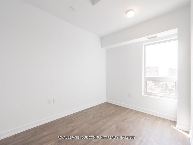 803 - 2433 Dufferin St