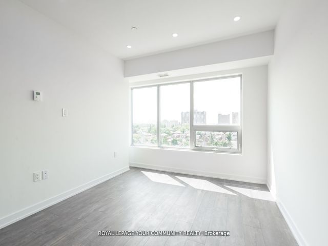 803 - 2433 Dufferin St