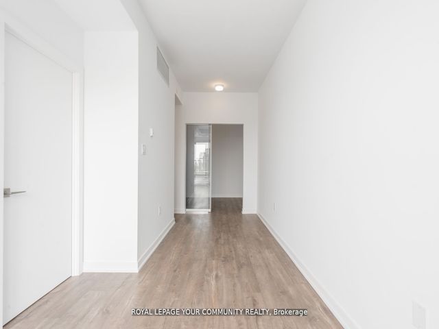 803 - 2433 Dufferin St