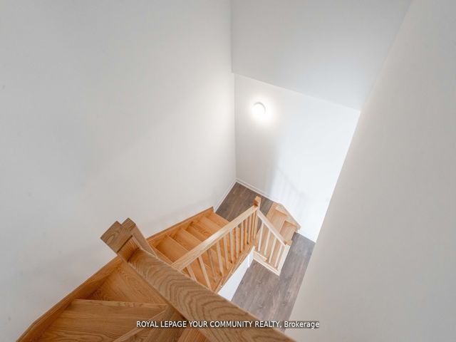 803 - 2433 Dufferin St