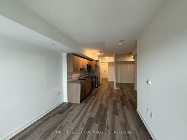 431 - 556 Marlee Ave