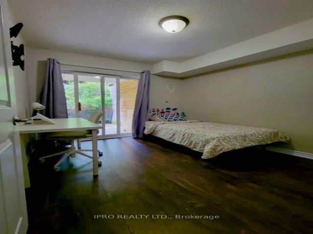 1013 - 85 George Appleton Way