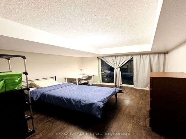 1013 - 85 George Appleton Way