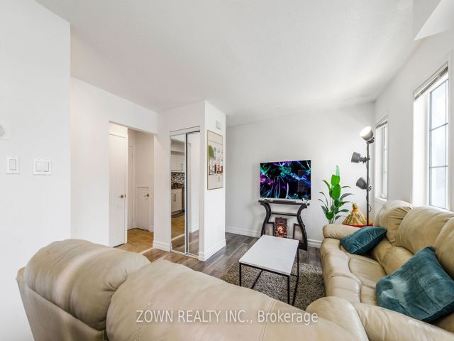 304 - 72 Sidney Belsey Cres