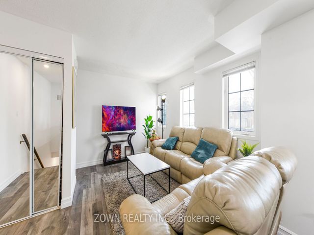 304 - 72 Sidney Belsey Cres