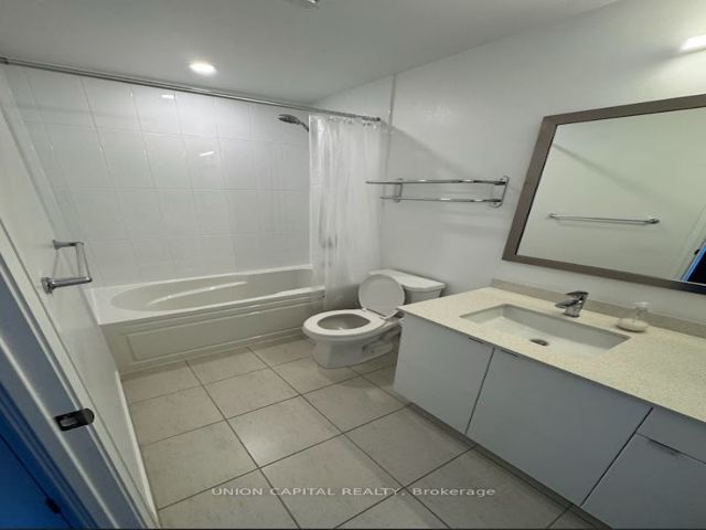 412 - 50 Thomas Riley Rd