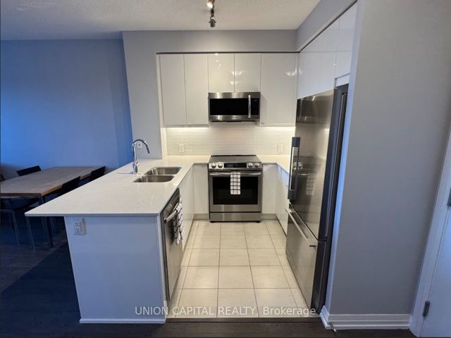 412 - 50 Thomas Riley Rd